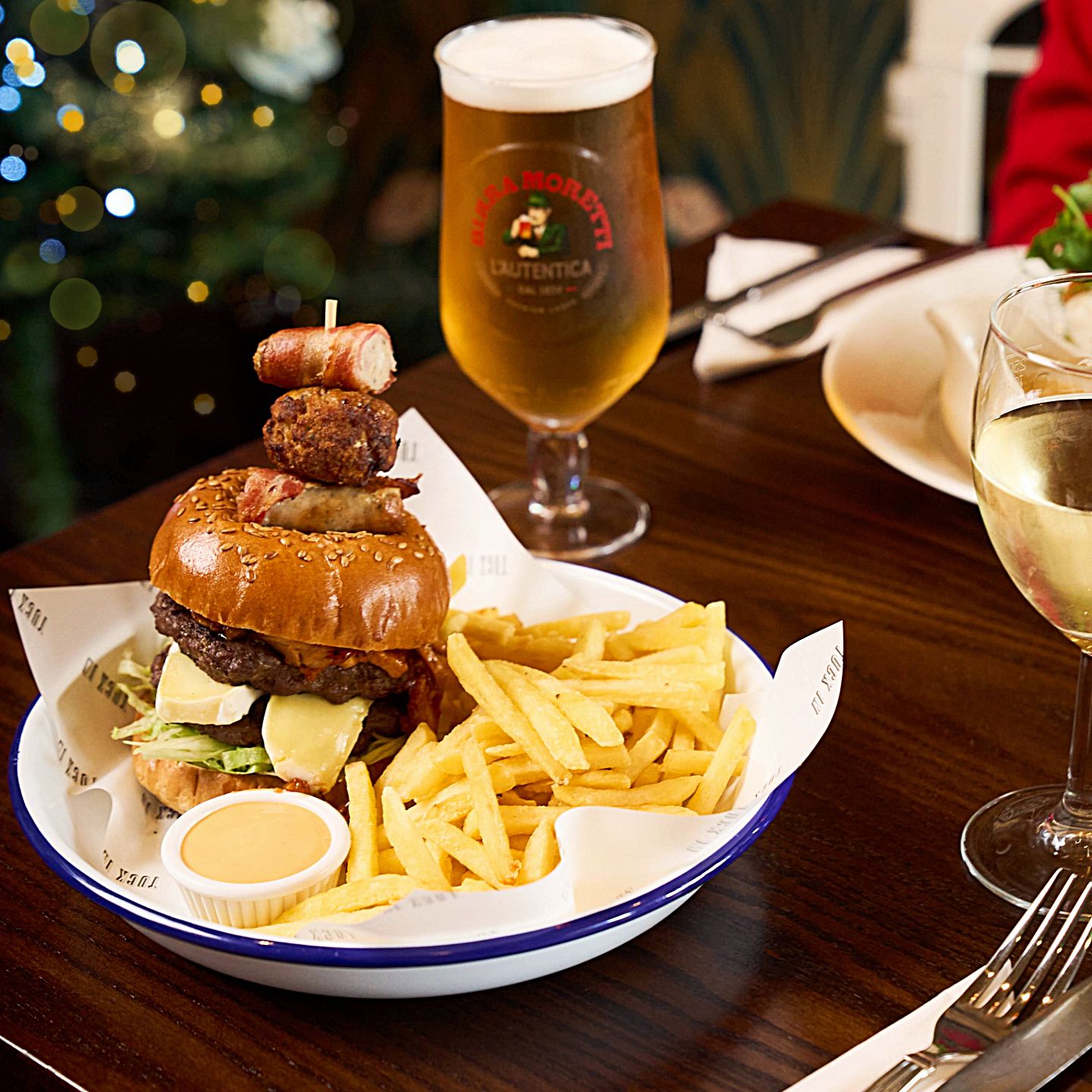 Festive Lunch & Dinner at The Bull & Bush in Torquay